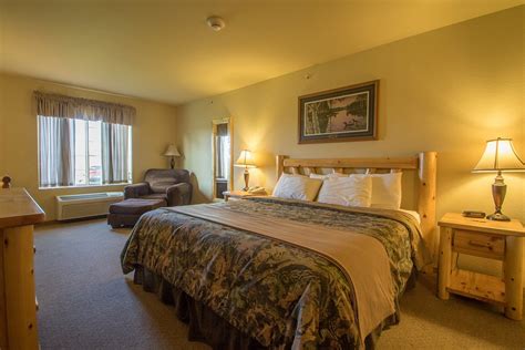 barneveld wi hotels|Deer Valley Lodge .